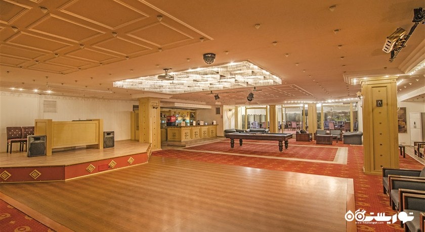 میز بیلیارد موجود در هتل